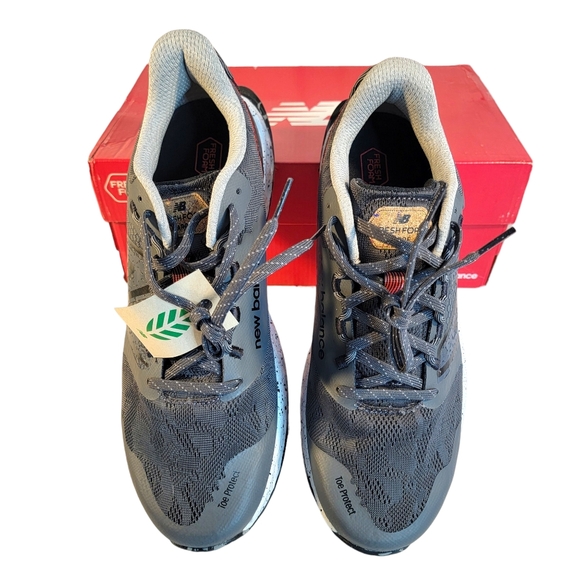 New Balance Fresh Foam Garo Trail Running Shoes Mismatched Sizes 9 Left 10 Right - Picture 6 of 14